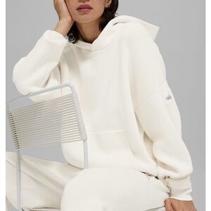 ALO Yoga Scholar hooded sweater